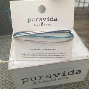 One Puravida Alzheimer’s Awareness bracelet!